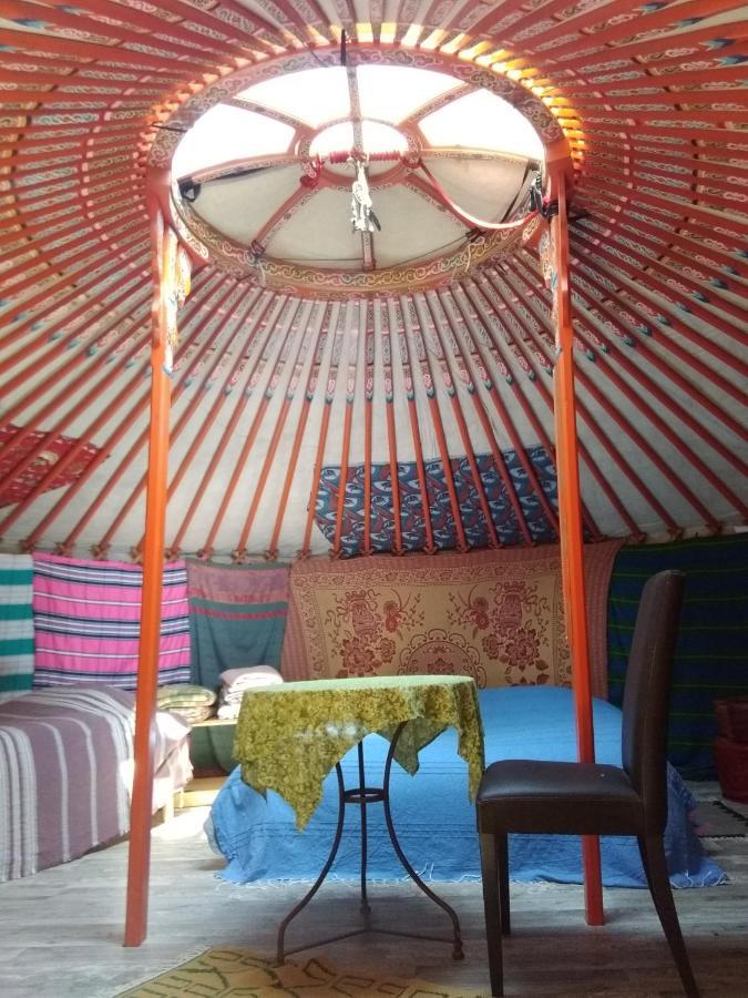 Les yourtes de Bascot Vaylats Extérieur photo